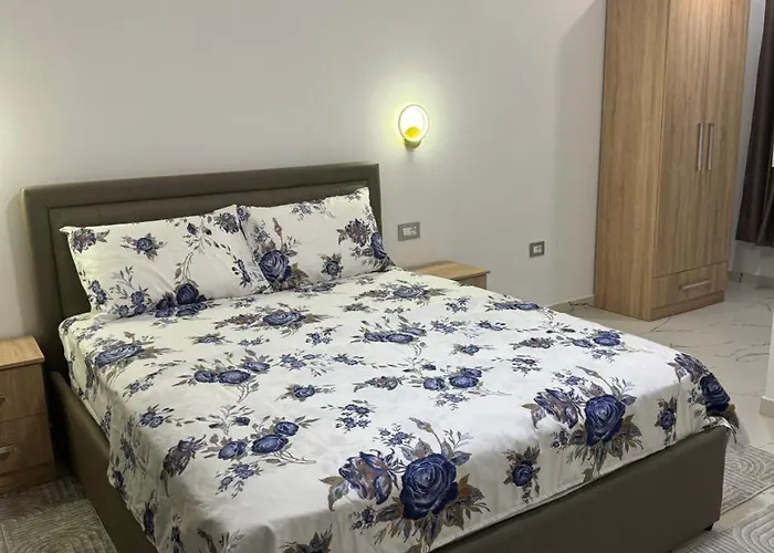 公寓 Bujtina4a Rrenc Rrence